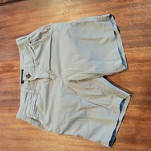 Mens size 26 American Eagle- shorts with pockets.
